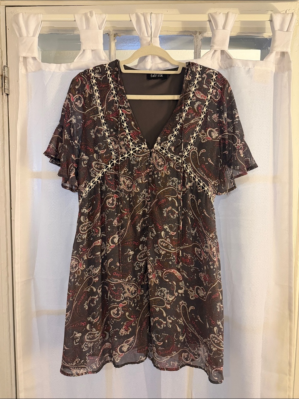 fab'rik Purple Paisley V-Neck Flutter Sleeve Tunic